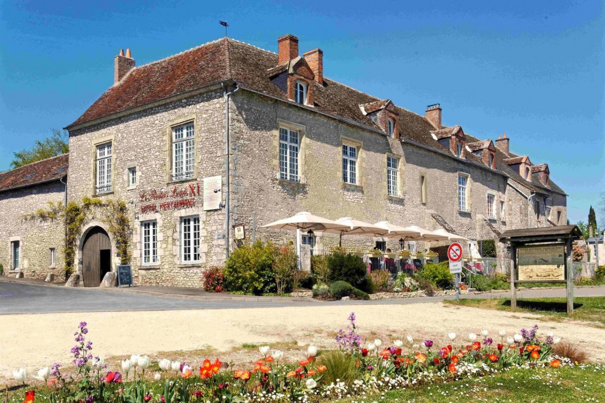 Hôtel - Restaurant "Le Relais Louis XI"